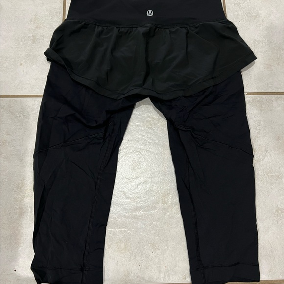 Capri with skirt - Picture 2 of 3